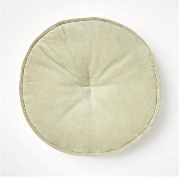 Velvet Round Throw Pillow Light Sage - Threshold designed with Studio McGee NWOT - Picture 1 of 4